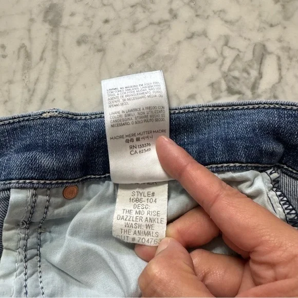 MOTHER The Mid Rise Dazzler Ankle Jeans in We The Animals Size 27 - Picture 7 of 12